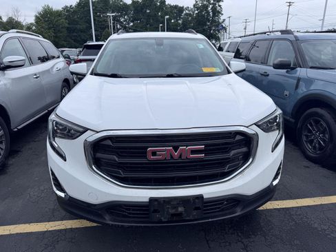 Used 2019 GMC Terrain SLE w/ Driver Convenience Package AWD/4WD image 2