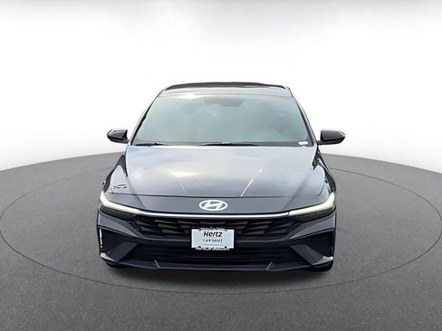 Used 2026 Hyundai Elantra Sport FWD image 4