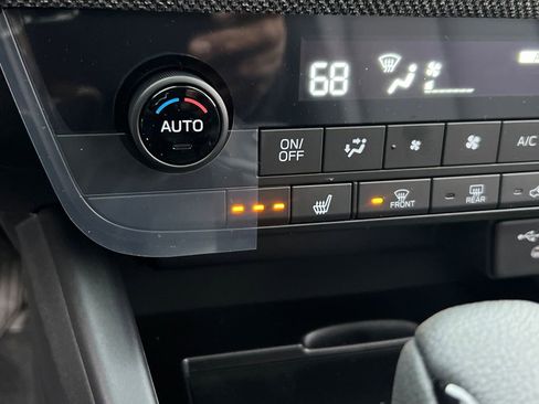 New 2026 Subaru Outback Premium image 30