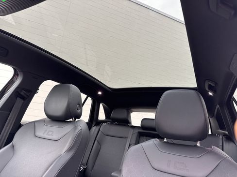 Certified 2021 Volkswagen ID.4 Pro S RWD image 36
