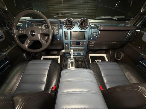 Used 2005 HUMMER H2 w/ Preferred Equipment Group AWD/4WD image 13