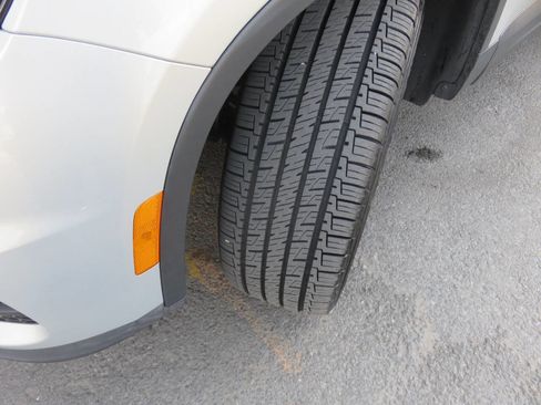 Used 2015 Volkswagen Tiguan S image 31