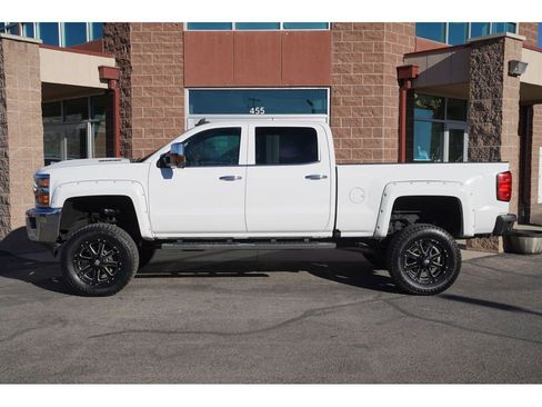 Used 2017 Chevrolet Silverado 3500 LTZ AWD/4WD image 4