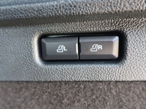 Used 2021 Lincoln Corsair Reserve w/ Equipment Group 201A image 17