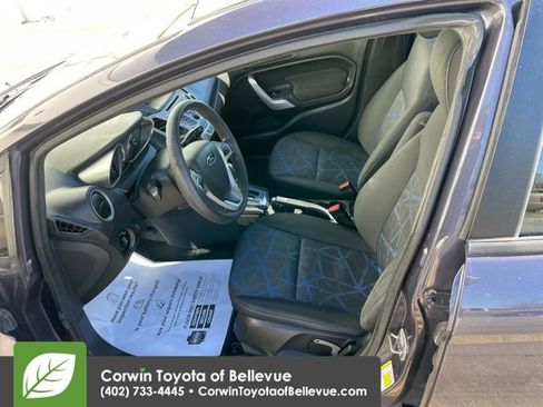 Used 2013 Ford Fiesta SE image 12