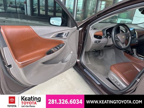Used 2016 Chevrolet Malibu Premier w/ Driver Confidence Package II FWD image 11