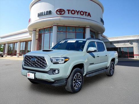 Certified 2023 Toyota Tacoma TRD Sport w/ Technology Package AWD/4WD image 1