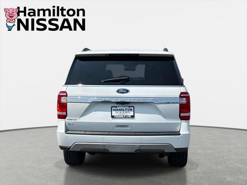 Used 2020 Ford Expedition XLT w/ Equipment Group 202A AWD/4WD image 3