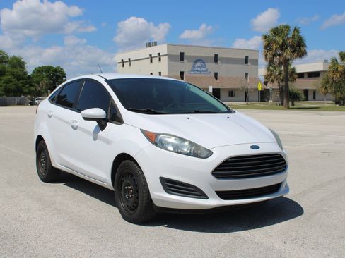 Used 2019 Ford Fiesta S FWD image 13