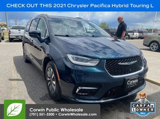 Used 2021 Chrysler Pacifica Touring-L FWD video 1