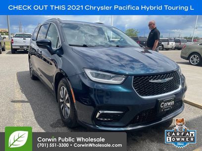 Used 2021 Chrysler Pacifica Touring-L