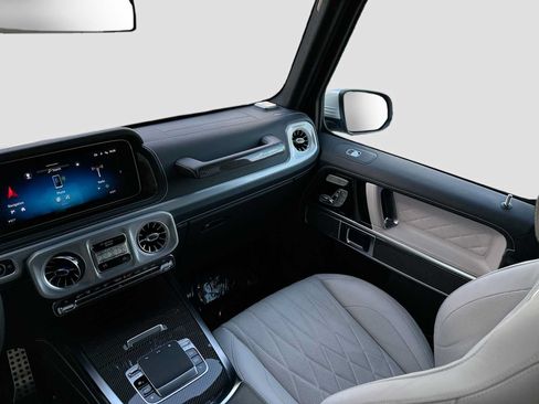 Certified 2025 Mercedes-Benz G 63 AMG 4MATIC image 25