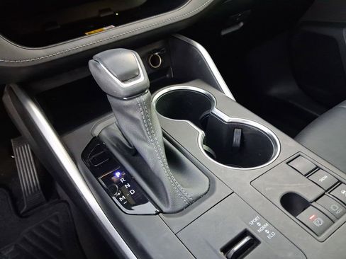 Used 2023 Toyota Highlander XLE image 20