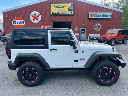 Used 2012 Jeep Wrangler Sport AWD/4WD image 2