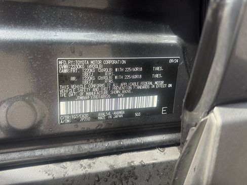 Used 2024 Toyota RAV4 XLE Premium AWD/4WD image 25