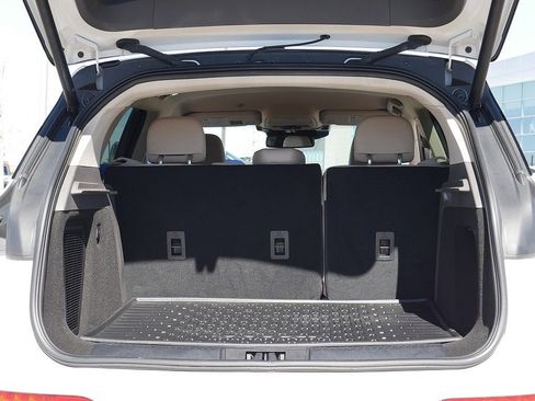 Used 2023 Lincoln Corsair AWD w/ Rear Removable Package Tray image 51