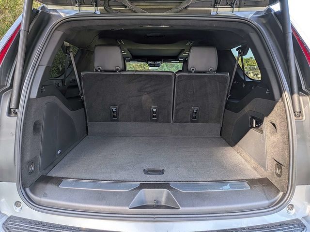 Certified 2024 Cadillac Escalade ESV V AWD/4WD image 12