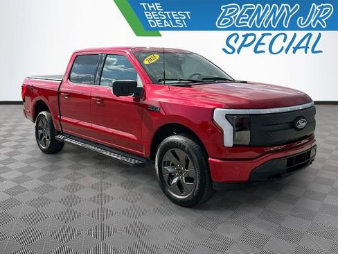 Used 2025 Ford F150 Lightning Flash image 3