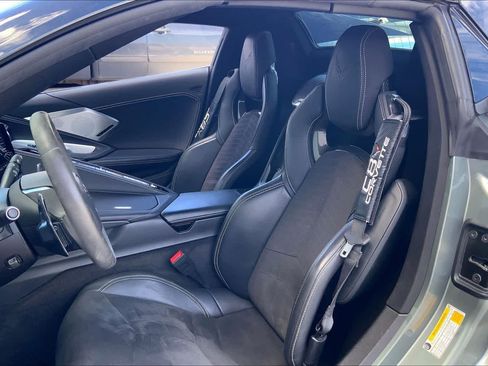 Used 2022 Chevrolet Corvette Stingray Preferred Conv w/ Z51 Performance Package RWD image 11