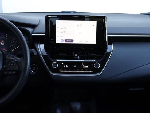 Used 2024 Toyota Corolla LE w/ LE Convenience Package FWD image 34