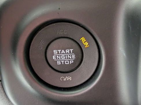 Used 2023 Jeep Wrangler Unlimited Rubicon 4xe AWD/4WD image 23