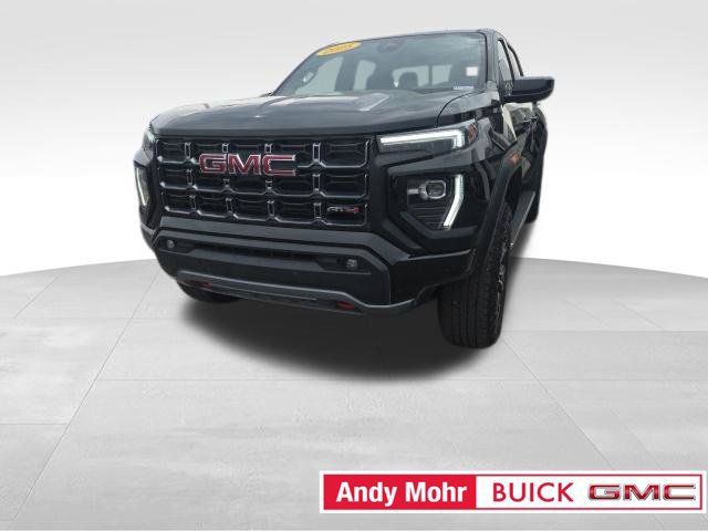 Used 2025 GMC Canyon AT4 AWD/4WD image 3