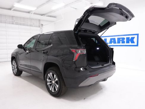 New 2026 Chevrolet Equinox LT image 8