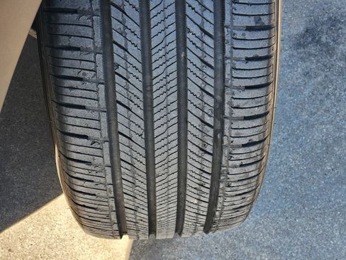 Certified 2019 Ford Explorer Limited w/ Class III Trailer Tow Package image 11