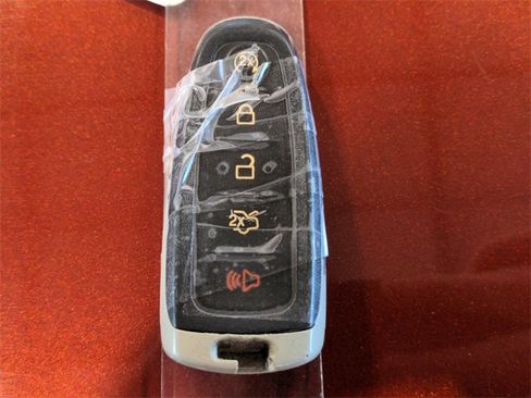 Used 2014 Ford Taurus Limited image 25