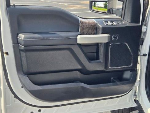 Certified 2019 Ford F250 Lariat w/ Lariat Ultimate Package AWD/4WD image 23