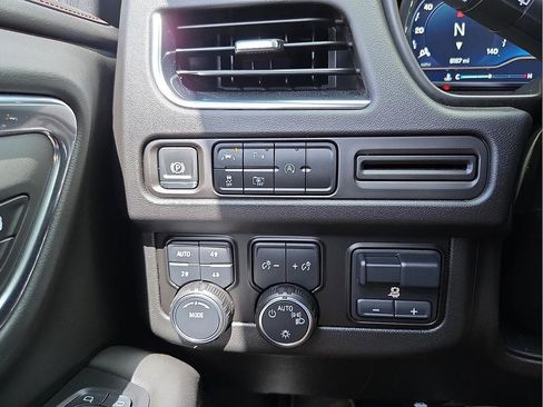 Used 2024 Chevrolet Suburban RST w/ Sport Performance Package image 18