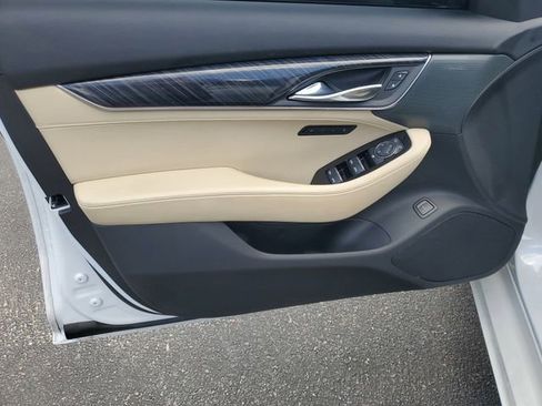 Used 2025 Cadillac CT5 Premium Luxury RWD image 8