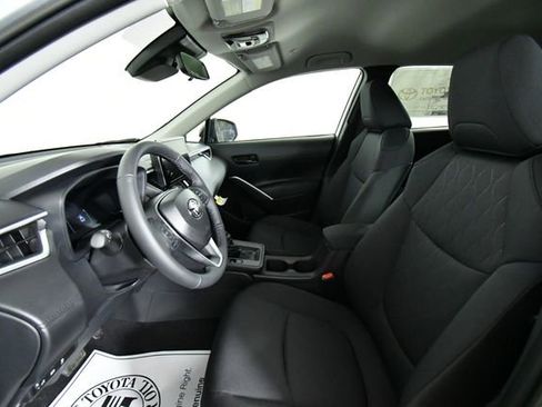New 2026 Toyota Corolla Cross LE image 5