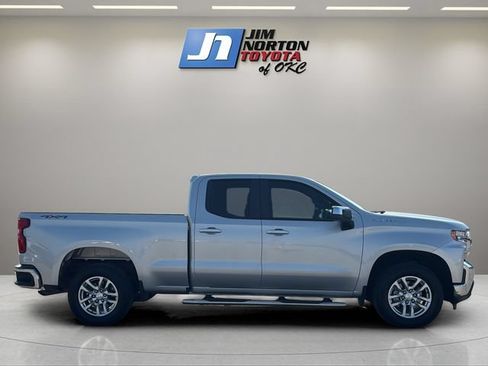 Used 2022 Chevrolet Silverado 1500 LT AWD/4WD image 4