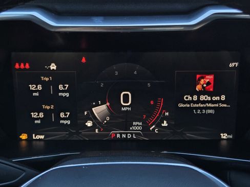 New 2026 GMC Canyon Elevation w/ Convenience Package image 12