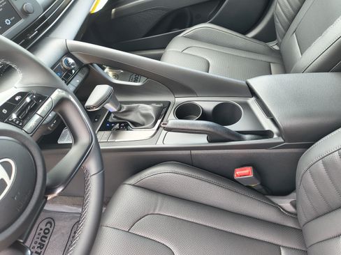 New 2026 Hyundai Elantra SEL Sport FWD image 21