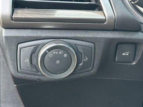 Used 2019 Ford Fusion SEL image 24