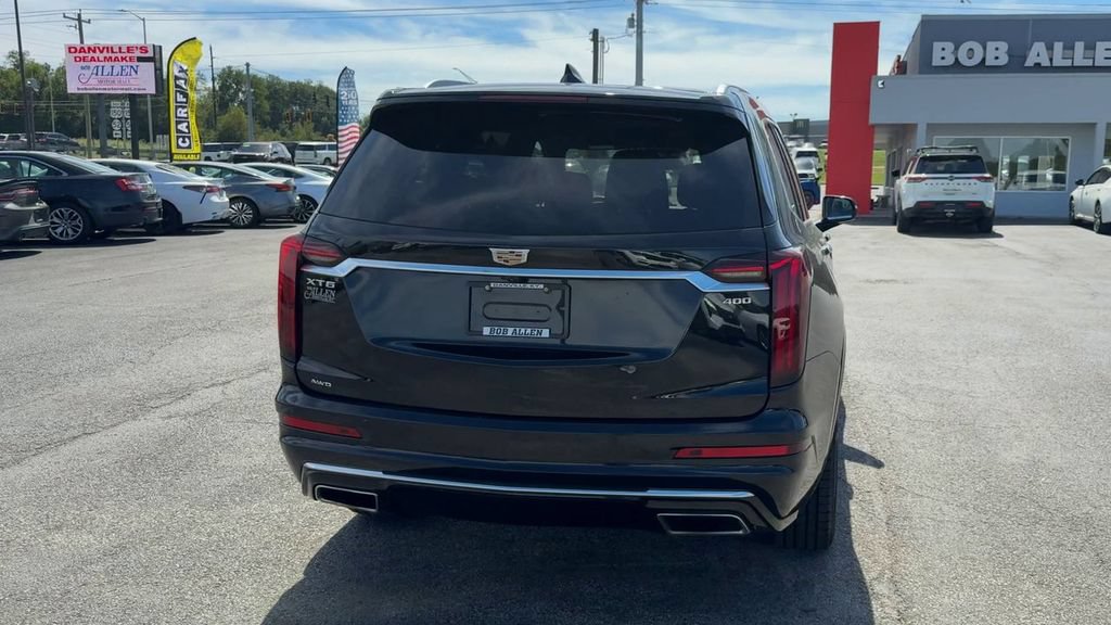 Used 2022 Cadillac XT6 Premium Luxury AWD/4WD image 6