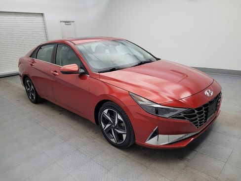 Used 2021 Hyundai Elantra Limited FWD image 11