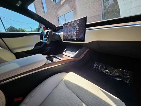 Used 2022 Tesla Model S AWD/4WD image 55