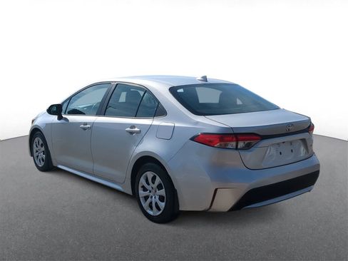 Used 2020 Toyota Corolla LE image 6