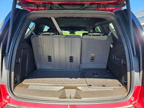 Used 2023 GMC Yukon Denali AWD/4WD image 16