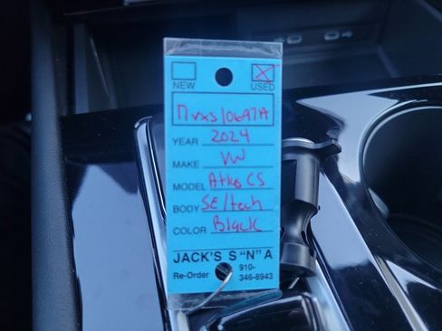 Certified 2024 Volkswagen Atlas Cross Sport SE w/ Panoramic Sunroof Package image 37