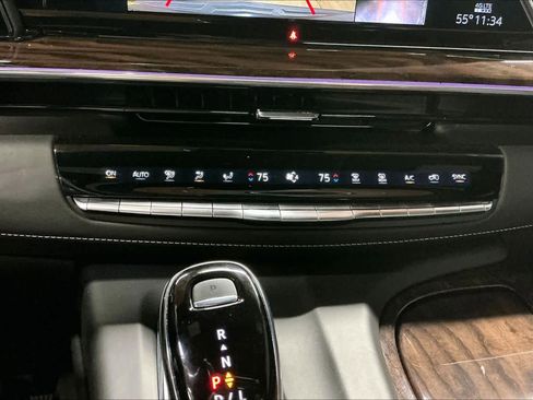 Used 2022 Cadillac Escalade Sport Platinum image 34