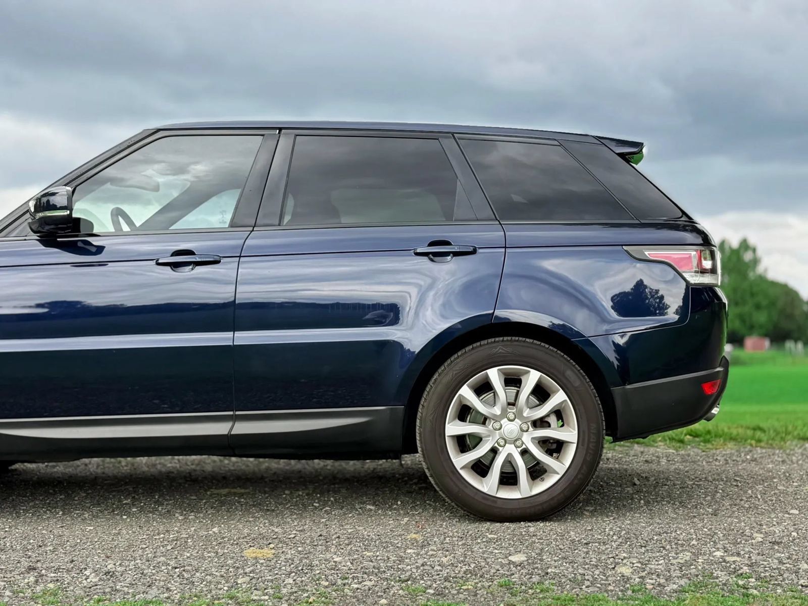 Used 2016 Land Rover Range Rover Sport HSE AWD/4WD image 23