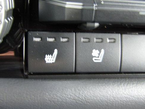 Used 2023 Toyota Tundra Platinum image 22