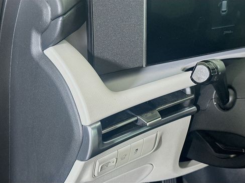 Used 2025 Hyundai Tucson SEL image 17