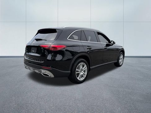 Used 2023 Mercedes-Benz GLC 300 4MATIC image 5