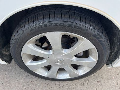 Used 2012 Hyundai Elantra Limited image 22