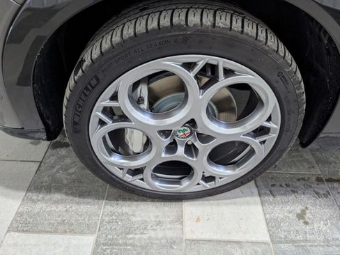 Used 2024 Alfa Romeo Tonale Ti image 7